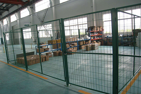 廠區(qū)護欄網(wǎng)